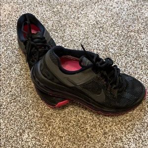 Women’s Nike Air Max Size 8
